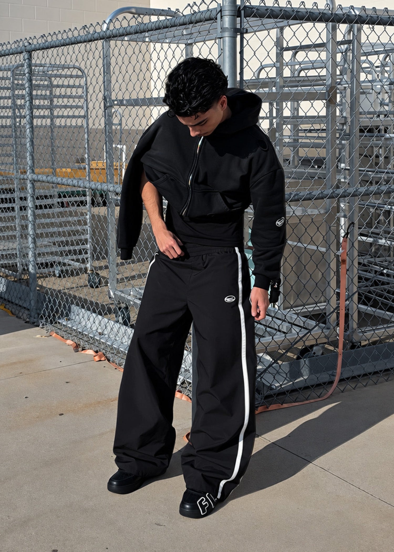 WHITE STRIPE TRACKPANTS